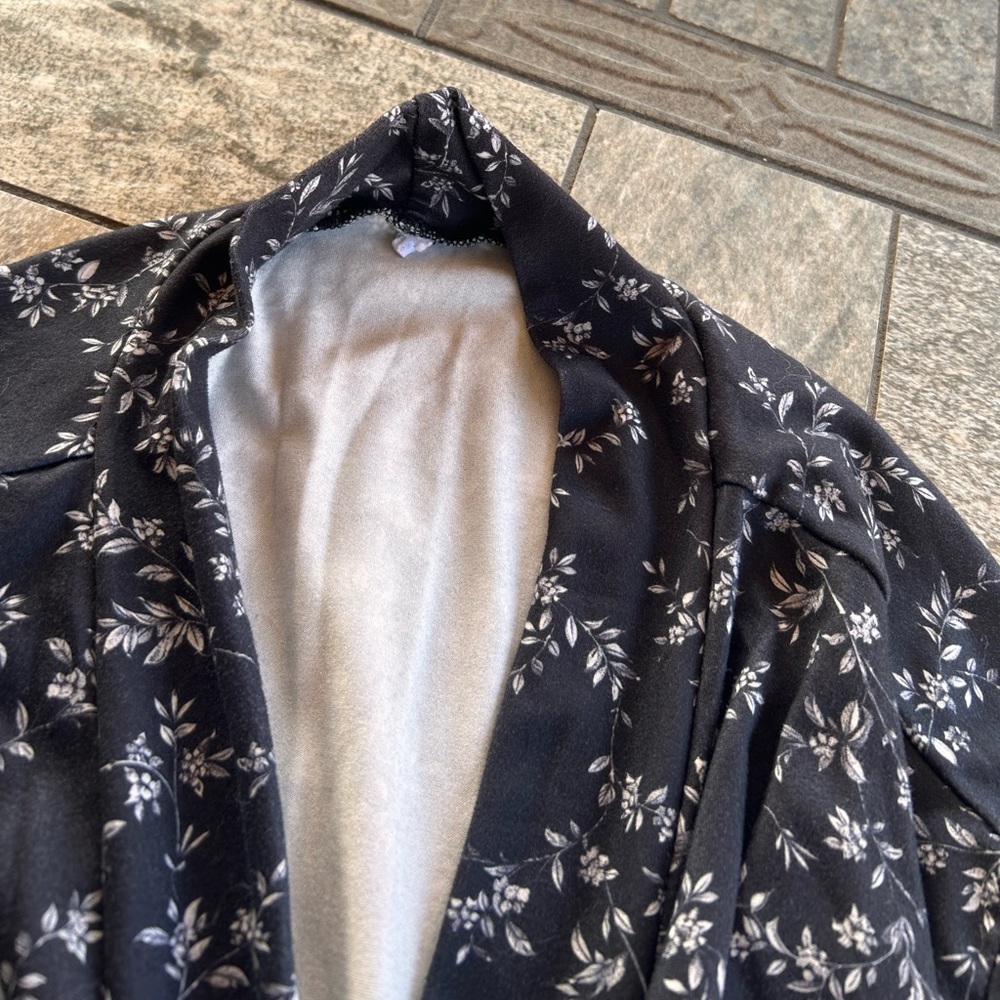 Amazon Brand Women’s Robe - Picture 7 of 8